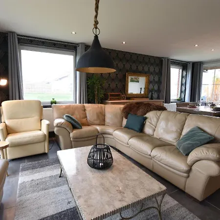 Holiday home Beautiful With Private Garden Alveringem